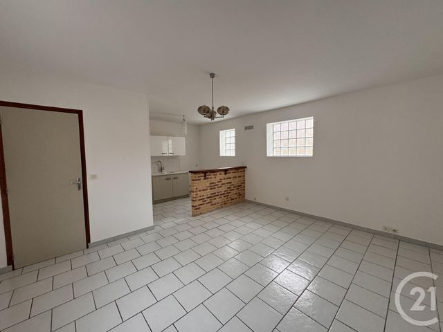 Appartement F2 à louer - 2 pièces - 42.7 m2 - ECQUEVILLY - 78 - ILE-DE-FRANCE - Century 21 Agence Hennequin